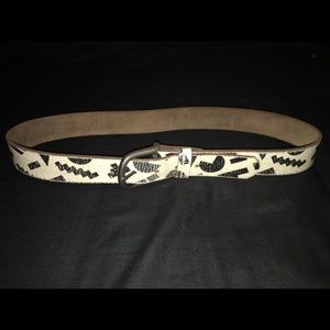 Men’s vintage worn belt